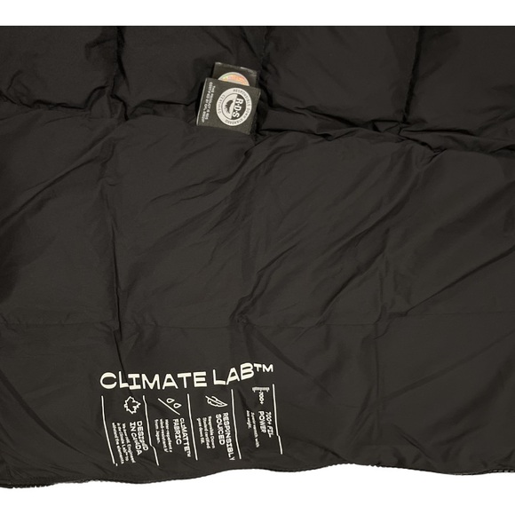 NEW WITH TAGS ARITZIA SUPERSNUG puff mid - Picture 5 of 9